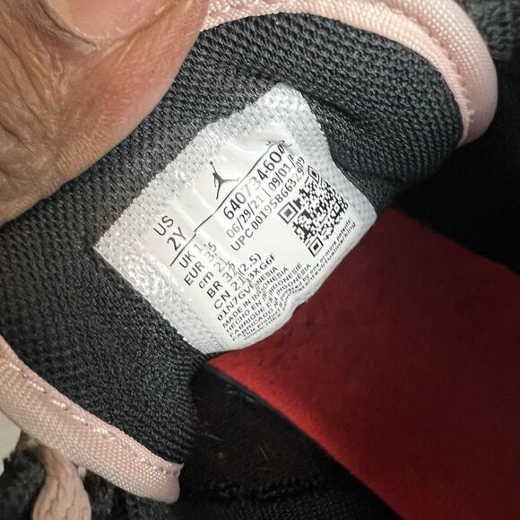 Nike Air Jordan 1 ShoesMid GS Black Pink Crimson 554725-604 SZ 2Y KIDS - Picture 8 of 9